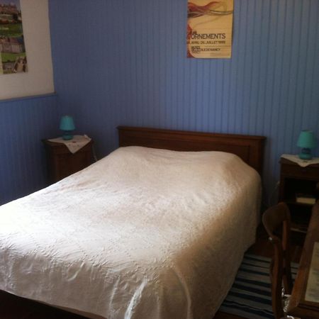 Ferme Du Montheu Bed & Breakfast Dommartin sous Amance Екстериор снимка