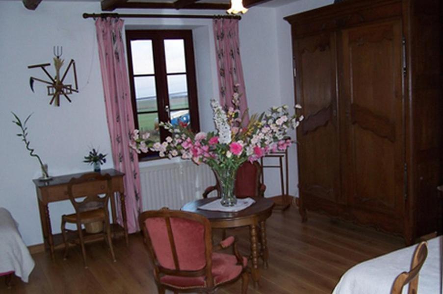 Ferme Du Montheu Bed & Breakfast Dommartin sous Amance Екстериор снимка