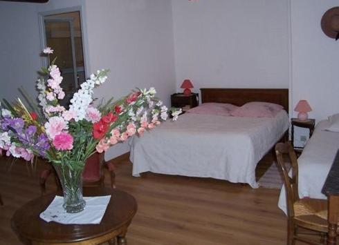 Ferme Du Montheu Bed & Breakfast Dommartin sous Amance Екстериор снимка