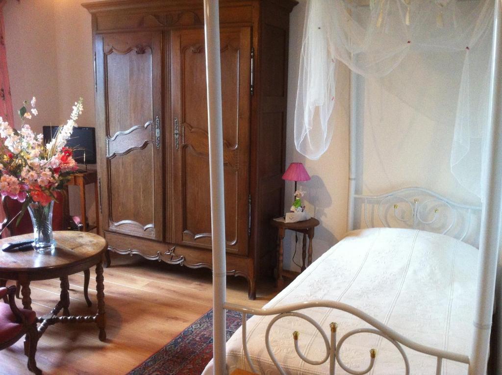 Ferme Du Montheu Bed & Breakfast Dommartin sous Amance Стая снимка